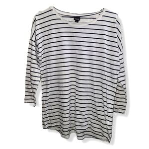 Patagonia Nautical Navy Blue And White Striped 3/4 Sleeve Long Sleeve T Shirt